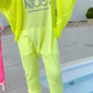 Jumpsuit med bokstavtrykk for kvinner + hul smokk fritidsdrakt