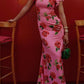 Maxikjole i cheongsam-stil med volanger og vide ermer med rosa blomstertrykk