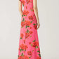 Maxikjole i cheongsam-stil med volanger og vide ermer med rosa blomstertrykk