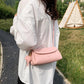 High end mote crossbody-veske for kvinner med elefantanheng