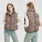 Lett puffervest for kvinner med leopardmønster