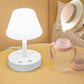 Bordlampe med USB-port og stikkontakt