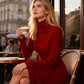 Elegant turtleneck slim-fit strikkekjole