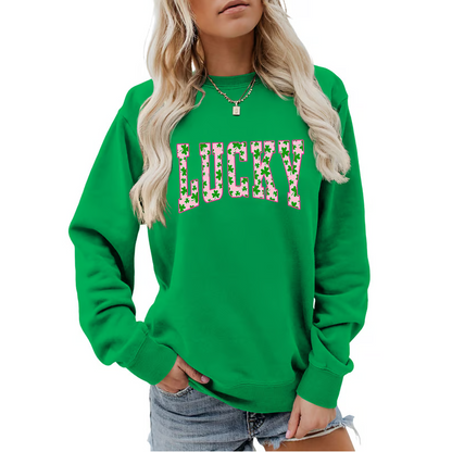 🍀Uunnværlig til St. Patrick's Day! Dametrøye med heldig kløver-motiv