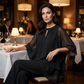 🔥Så lenge lageret rekker – 48 % rabatt!🎉Elegant todelt sett: bluse med asymmetrisk kant og vide bukser