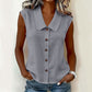 Damebluse med V-hals og knapper