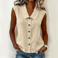Damebluse med V-hals og knapper