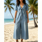 Stilig, løs-sittende denim-jumpsuit med korte ermer og V-hals