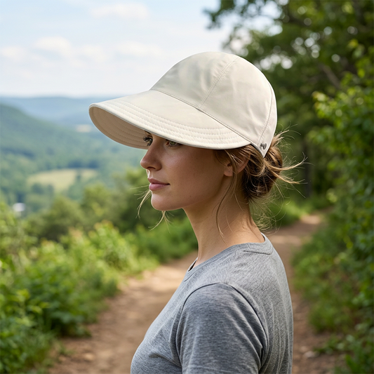 🔥Siste dag: 60% rabatt! ⏰🧢☀️Damesolhatt med justerbar hestehale-åpning – pustende og lett – perfekt til stranden, hagen eller reiser – beskytter pålitelig mot UV-stråling🌿👒