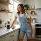 📢📢40 % RABATT !! ⏰Distressed denim-overallshorts for damer