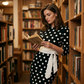 👗🌸 Elegant kjole i retrostil med polka-mønster – tidløs og feminin