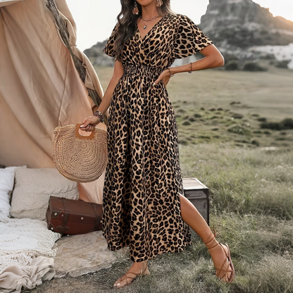👗🌸 Elegant maxikjole med V-hals og spalte i siden