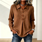 Elegant damebluse med reverskrage og knapper