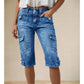 Knelange cargoshorts i denim for damer, med lommer