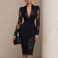 Elegant bodycon-kjole for kvinner med V-hals og blonder på ermene