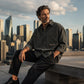 Langermet, løstsittende arbeidsskjorte for menn
