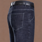 Varme rette jeans for menn med fôr
