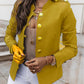 Elegant, ettersittende blazer for kvinner med gullknapper