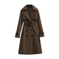 🏷️ Stilig fra jobb til middag | Midtlang, drapert trenchcoat for damer