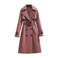 🏷️ Stilig fra jobb til middag | Midtlang, drapert trenchcoat for damer