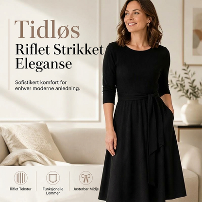 Ribbestrikket midi-kjole for kvinner med rund hals, A-form, 3/4 ermer og lommer